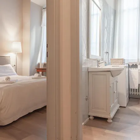 Center - Casa Del Morlacchi