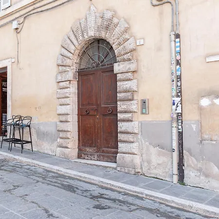 Center - Casa Del Morlacchi *